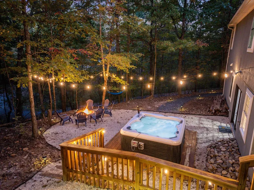HotTub, Games, FirePit | Pvt & Close to Everything - Image 1