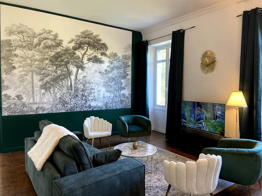 Château de Bel Air - parking - 125 m2 suite - Image 1