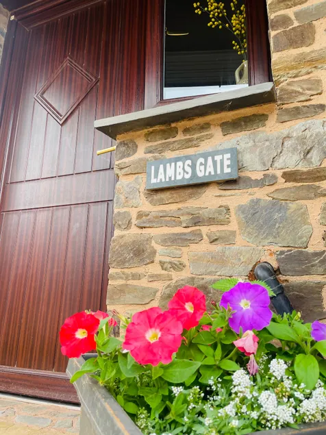 Lambs Gate Cottage - Image 1