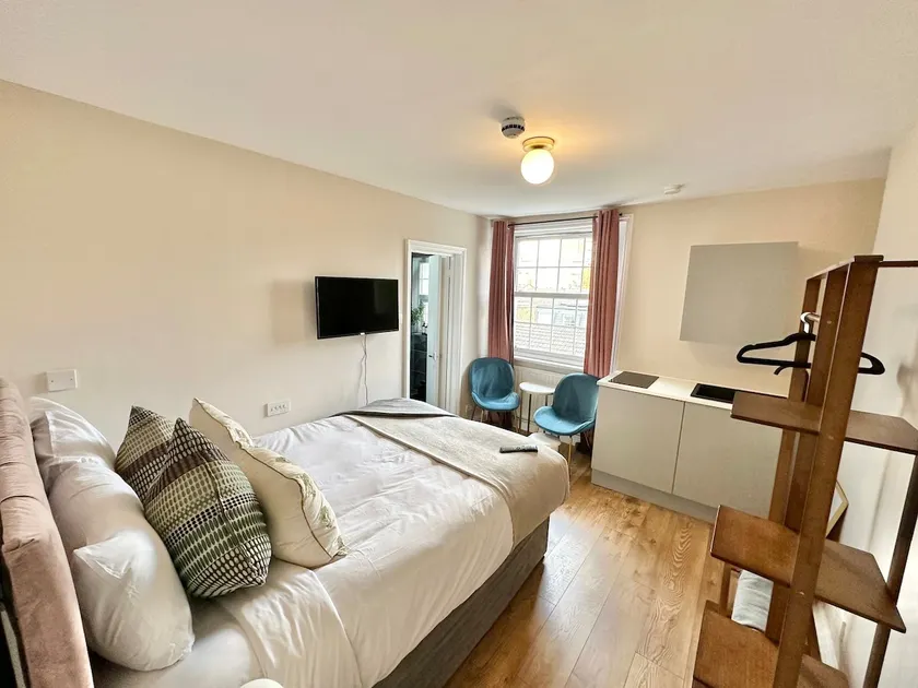 Snug studio flat in Camden - Image 1