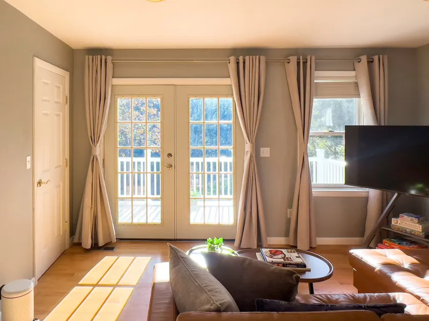 Serenity Haven - A Modern Retreat - Image 1
