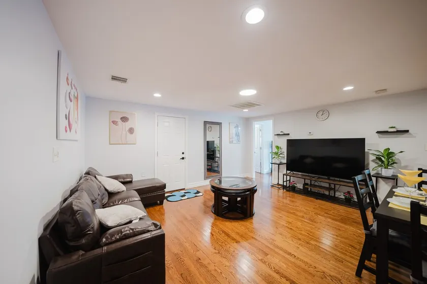Spacious Quincy 2BR | Free Parking | Near Beach - Image 1