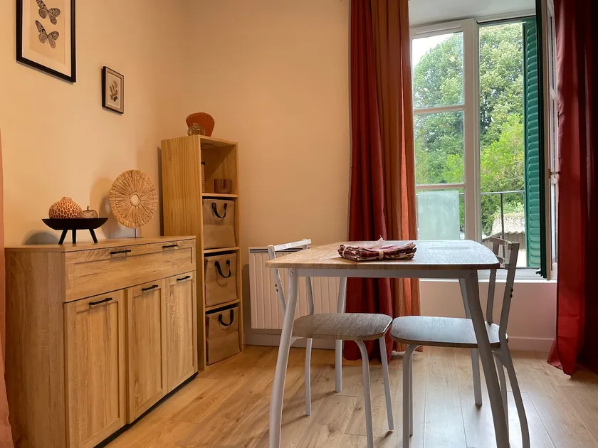 Charming studio facing the washhouse - Image 1