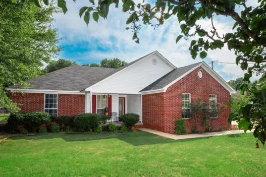 Picturesque Pet Friendly Haven - Image 1
