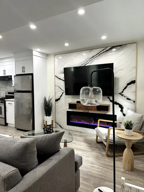 Private Suite in New Westminster, BC - Image 1