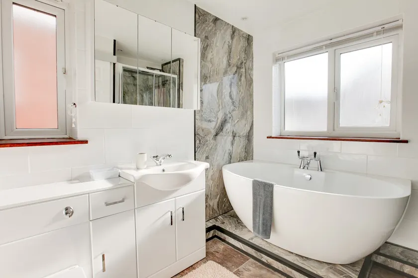 Host My Nest - Historic 1BR 20 Mins to Stansted - Image 1