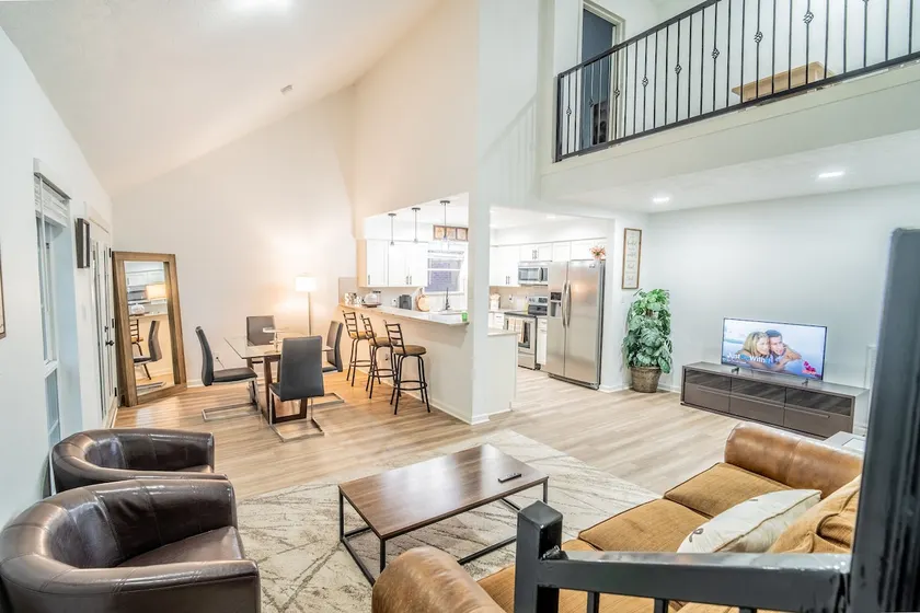 Beautiful Conroe Getaway - Near The Woodlands - Image 1