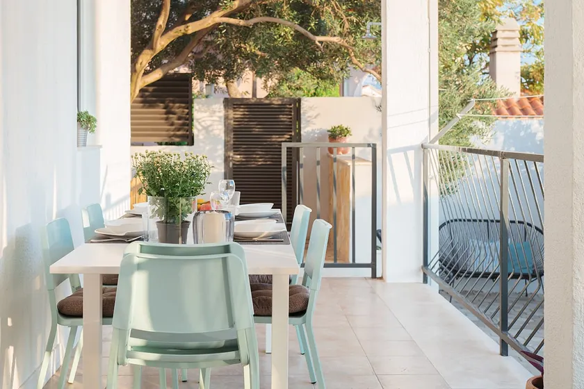 (1) Spacious, Comfortable Apartment with Terrace - Image 1