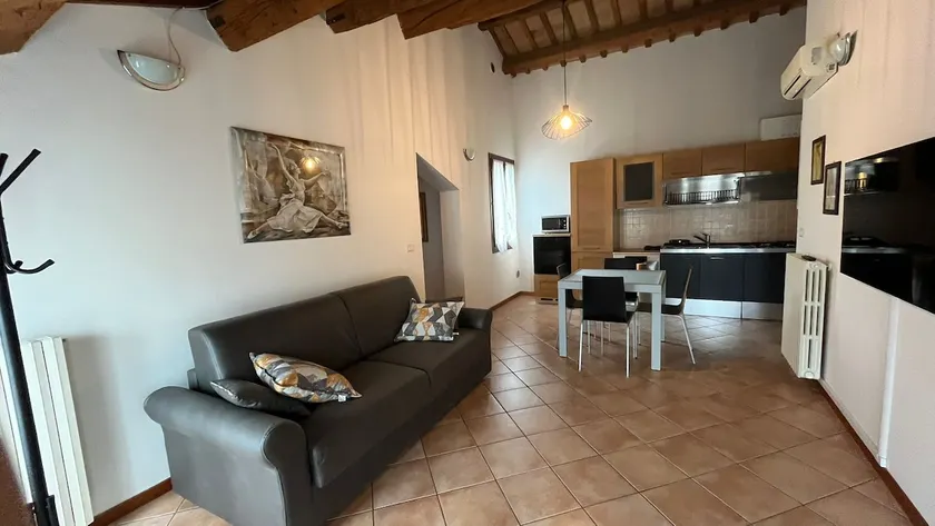 Cozy apartment - Image 1
