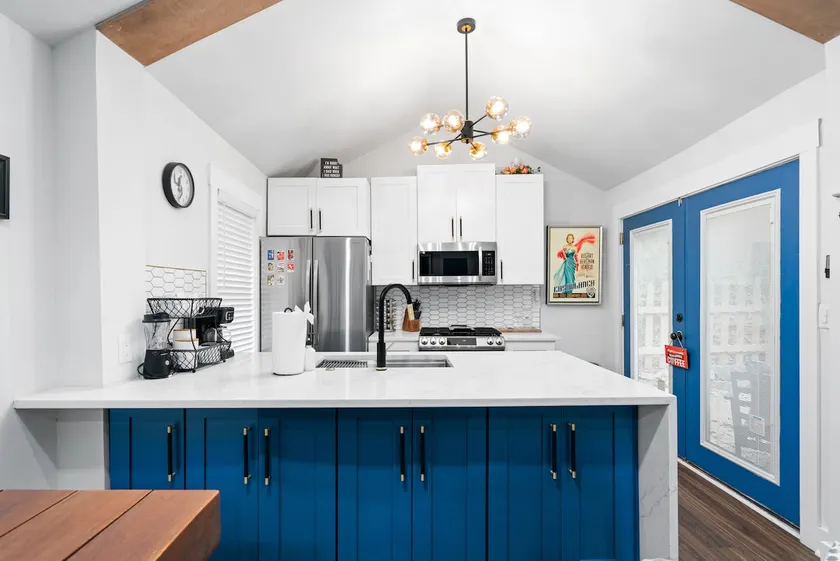 Near Midtown & Stadium | King Bed, Pets Welcome - Image 1
