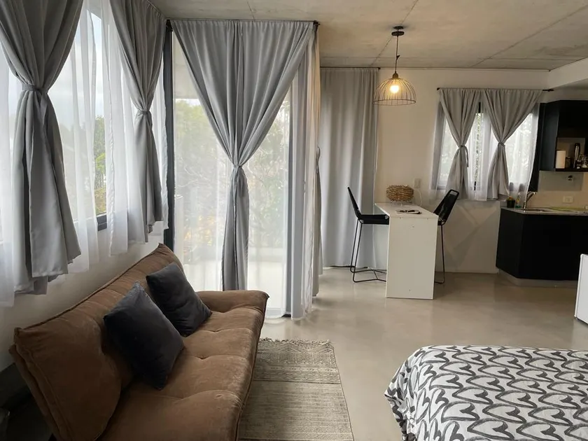 Modern Apartment in Rem de Escalada - Image 1
