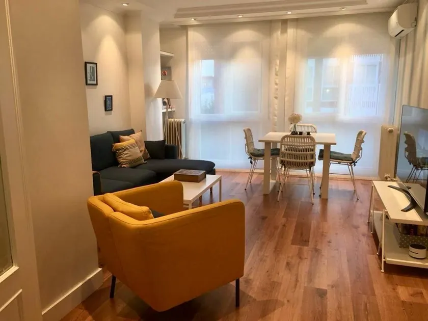 Beautiful, impeccable apartment - Image 1