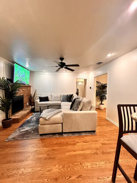 Home Sweet Home - perfect location - Image 1