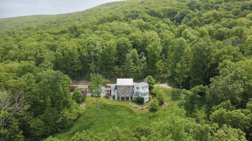 Mtn Views from Every Room, Homestead 1 mile! - Image 1