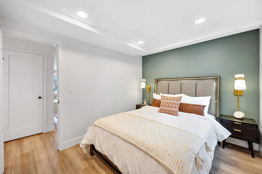 Cozy Garden-Level Gem – Stylish & Inviting! - Image 1