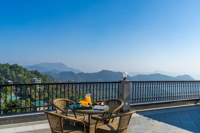 4BR Hidden Gem Near Kasauli | Meals, Views & More - Image 1
