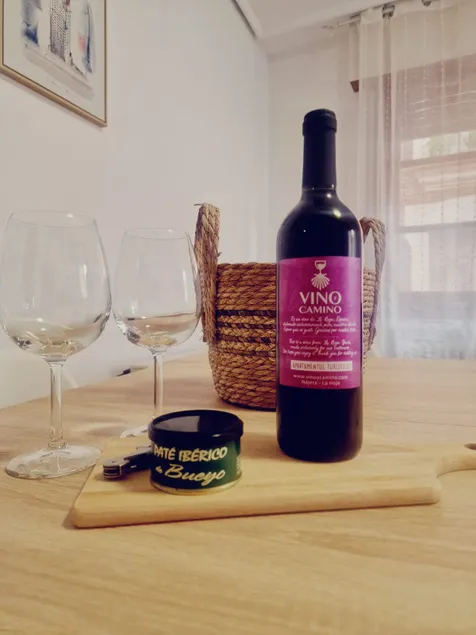THE OLD WINE STATION APARTAMENTs - Image 1