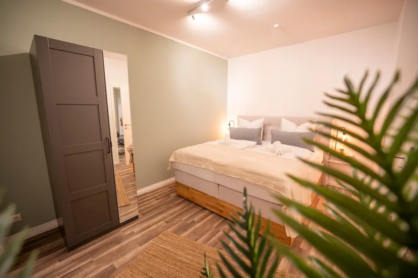 RR | Spacious Apt_2-67 m²| Parking | Central - Image 1