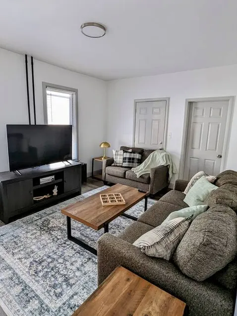 Budget Friendly Spacious with Modern Amenities 253 - Image 1