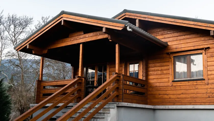 Riverside Forest Retreat-Chalet - Image 1