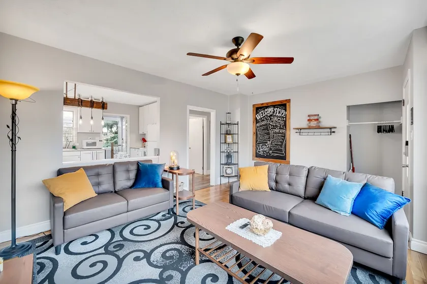 Cozy Unique Rustic Escape! Close Whyte Avenue! - Image 1