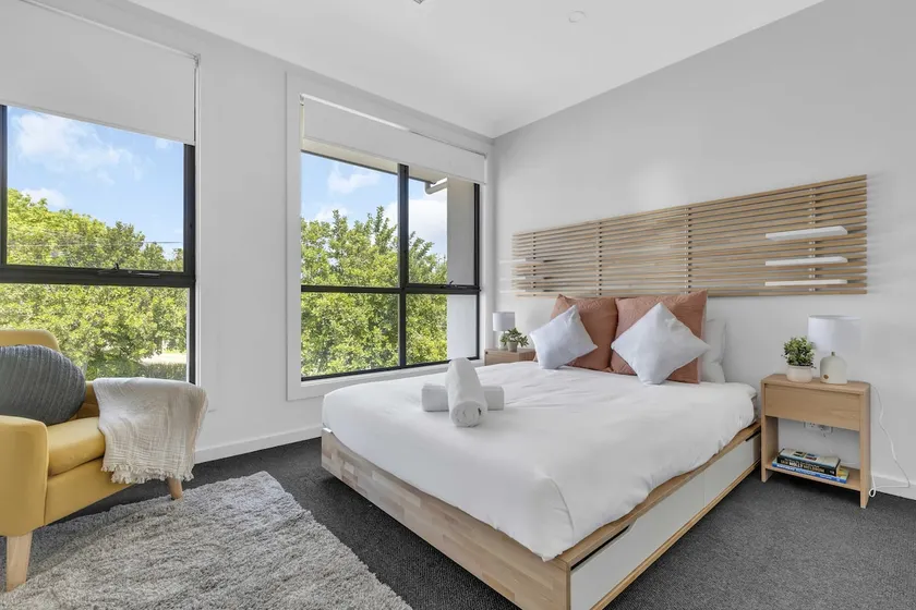 Paradise Family Home, Close to CBD & Amenities - Image 1