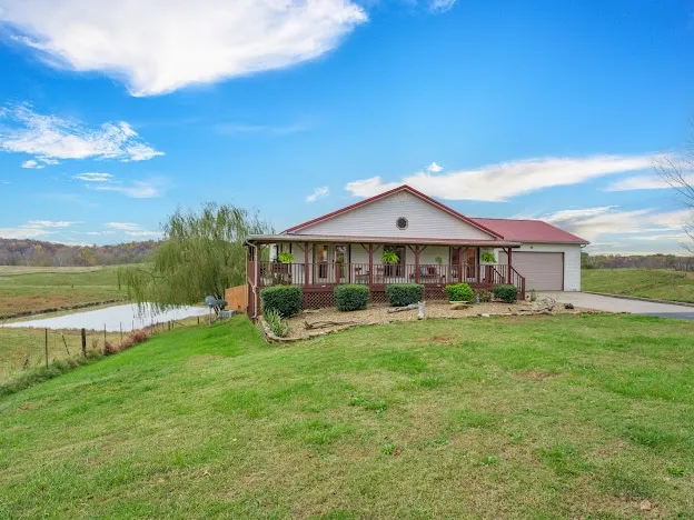 Your Cozy Retreat at Three Sisters Ranch! - Image 1