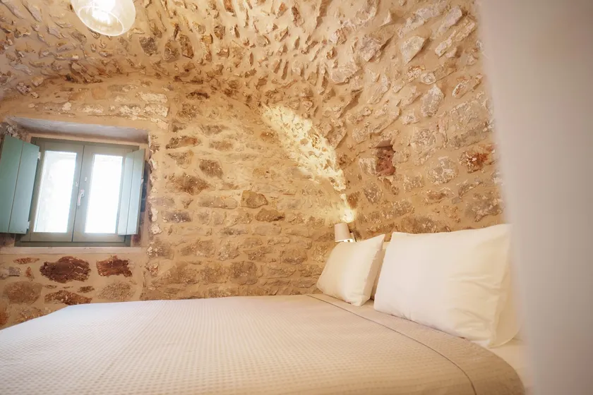 Kalli's Stone Houses - The Arch - Image 1