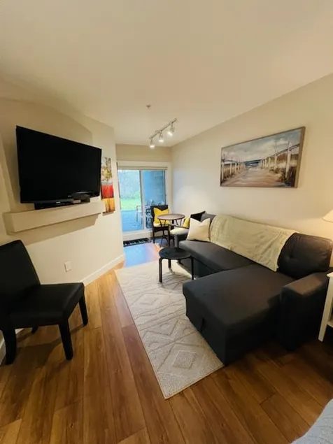 Ground Floor Studio Unit @ Pacific Shores Resort! - Image 1