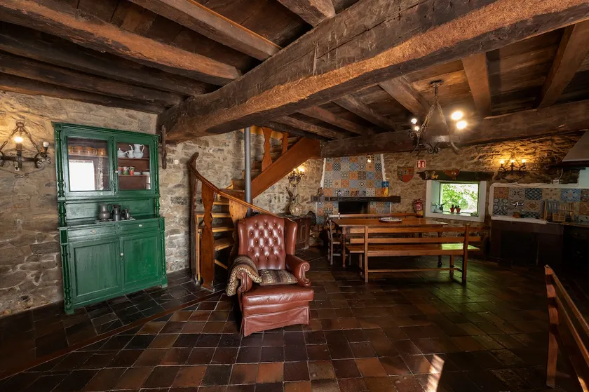 Townhouse in the Gorbea area, Basque Country - Image 1