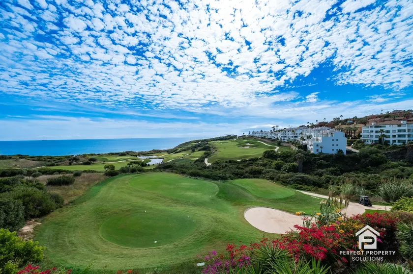 Golfer's paradise - 2BR with garage and pool - Image 1