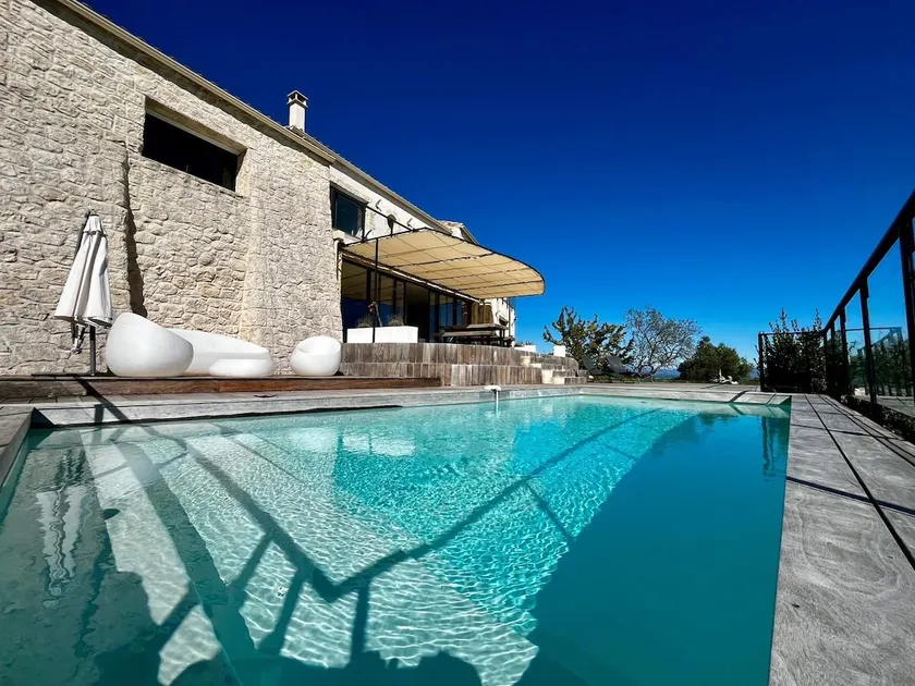 Exceptional Villa Panoramic View Heated Pool - Image 1