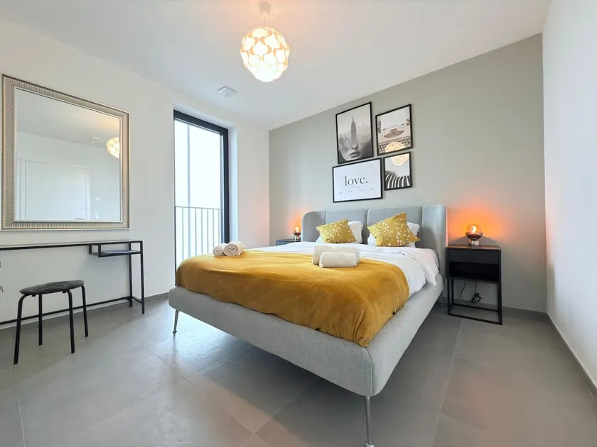 Charming one bedroom flat with terrace-BELV1 - Image 1