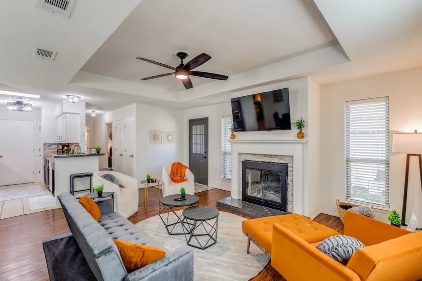 Cute Chic 2B 2B Duplex APT - Image 1