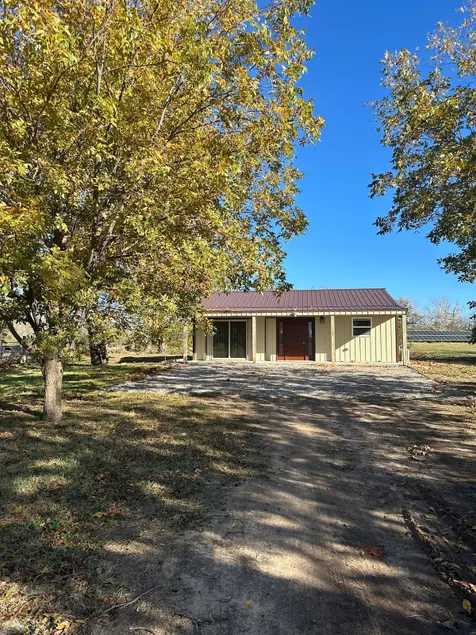 Cozy Cabin - Image 1