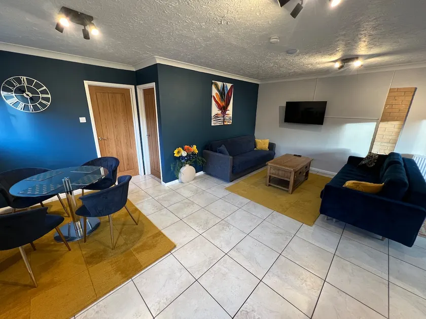 Little Edgewood - Image 1