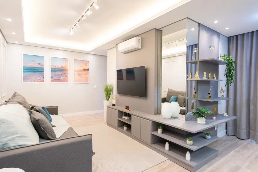 Elegant and modern with a swimming pool, Wi-Fi, and barbecue grill - Image 1