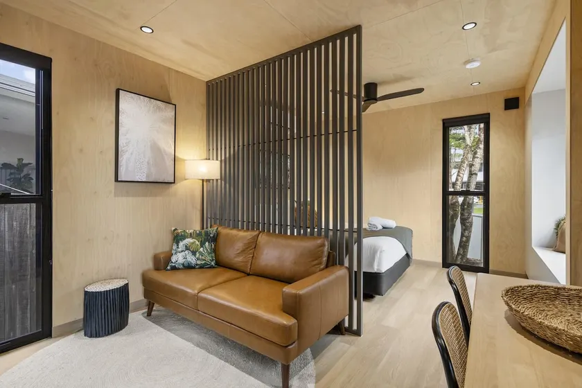 Duplex Studio Pod - Image 1