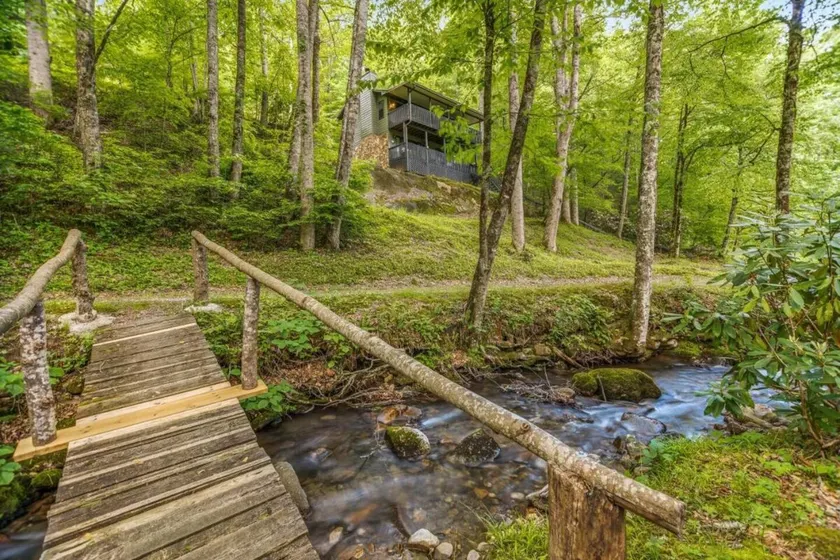 Rushing Creek Retreat - Serene Cabin with Great Views! - Image 1