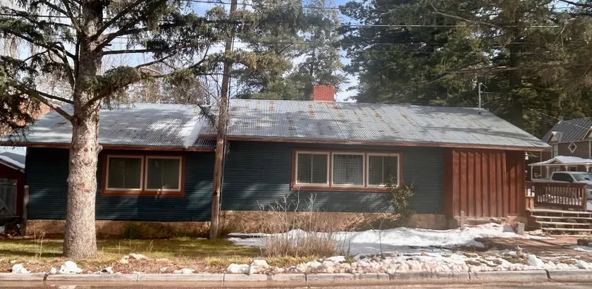 Crossroads Cabin - Image 1
