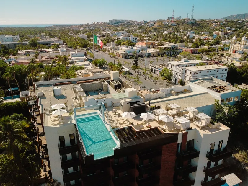 Sunset Views from Rooftop Pool in Art District SJC - Image 1