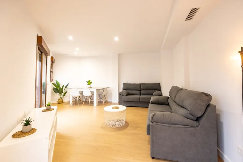 Plaza Sevillano, Family Apartment 2 - Image 1