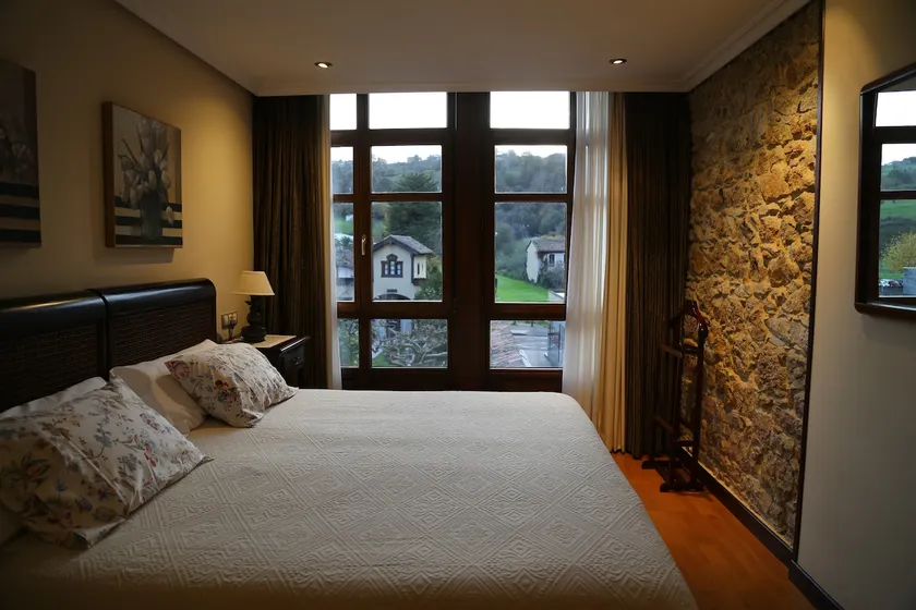 1-Bd Boutique Apartment - Image 1