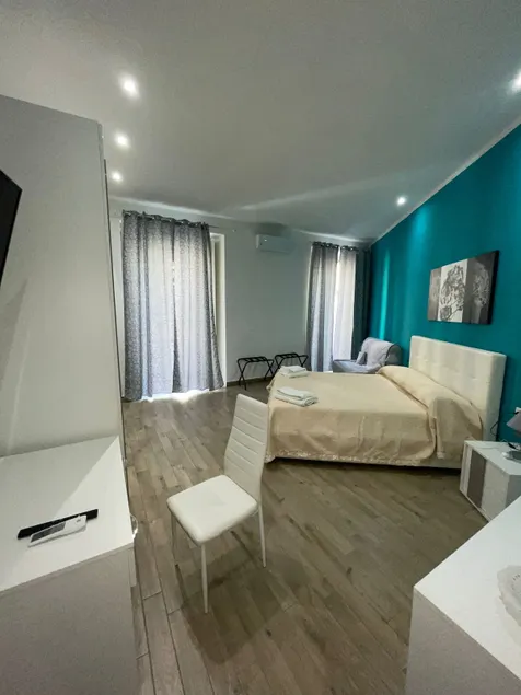 Sleeping in Naples Center holiday house holiday home - Image 1