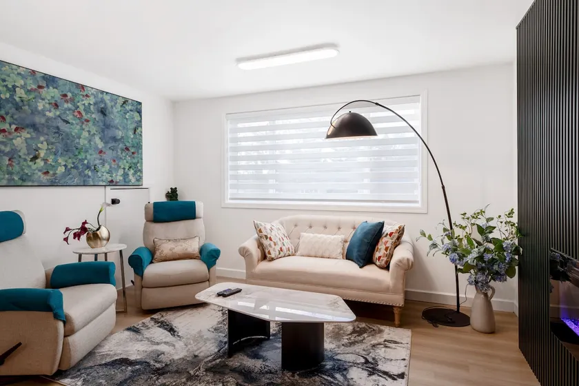 Chic 2B1B Lower Unit – Renovated w/ Designer Flair - Image 1