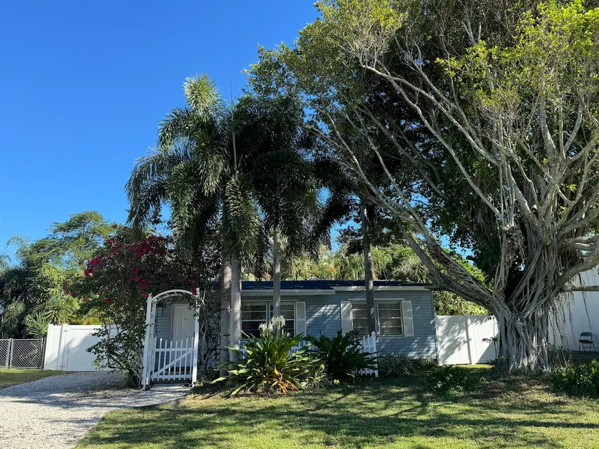 Home away from home - Image 1