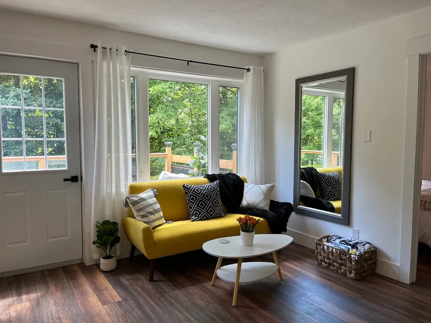 Lakefront Retreat | 5BR | Games Room + Beach - Image 1