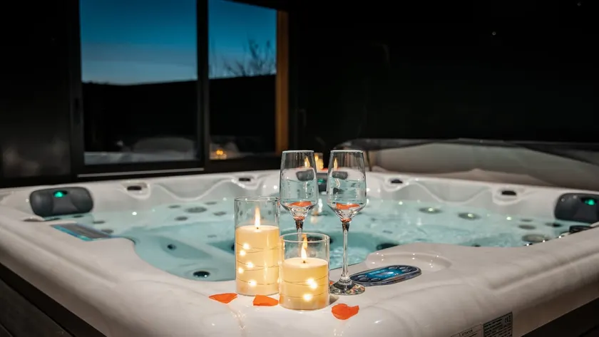 So'Lodge Spa & Piscine - Image 1