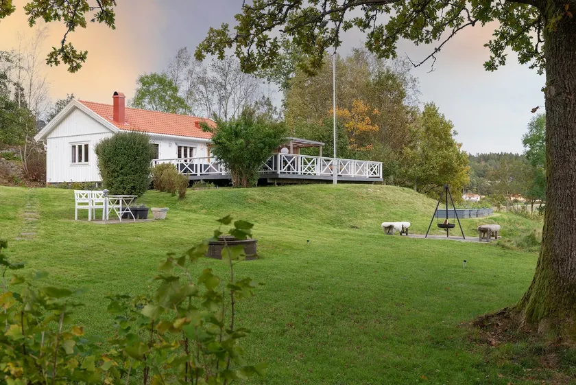 Country house with 3 houses & spa - Image 1