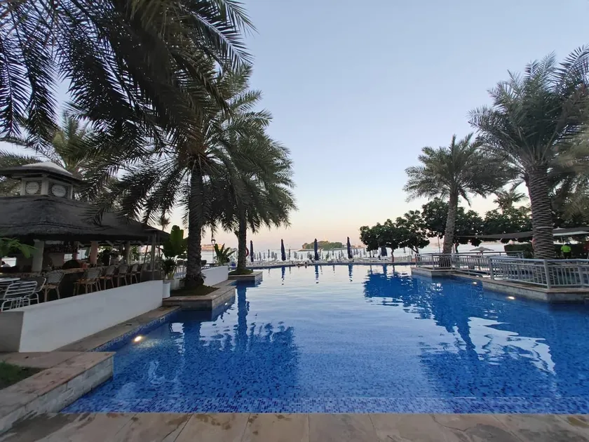 2 Bedroom beach front apartment - Image 1